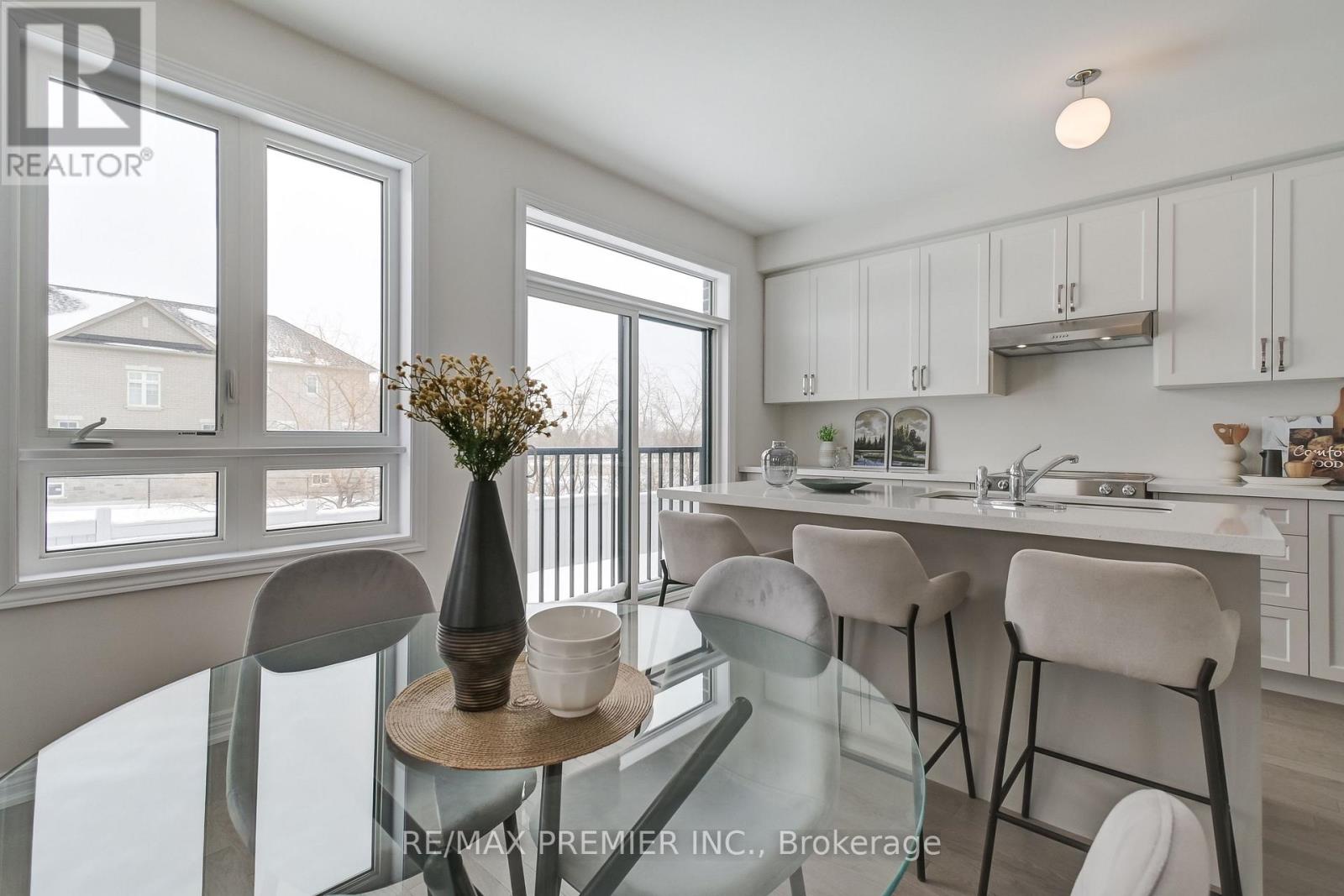 245 Mckean Drive, Whitchurch-Stouffville, Ontario  L4A 0S1 - Photo 19 - N12720644