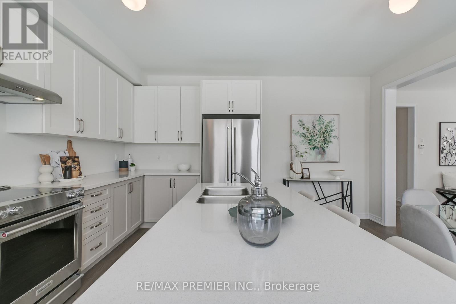 245 Mckean Drive, Whitchurch-Stouffville, Ontario  L4A 0S1 - Photo 22 - N12720644