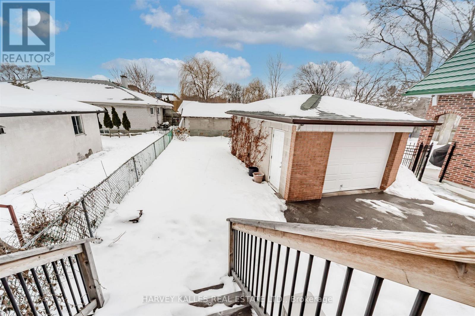 1148 Alexandra Avenue, Mississauga, Ontario  L5E 2A5 - Photo 39 - W12801060