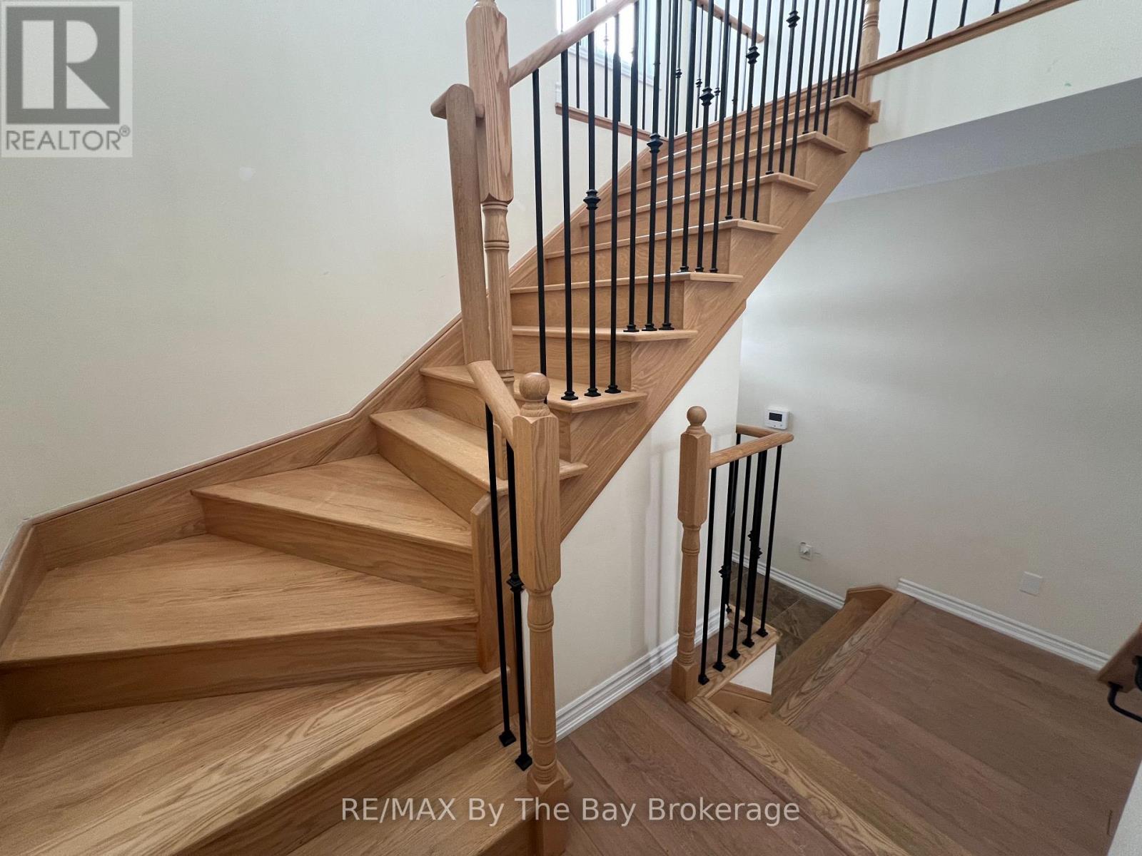 152 Allegra Drive, Wasaga Beach, Ontario  L9Z 1P0 - Photo 11 - S12801384