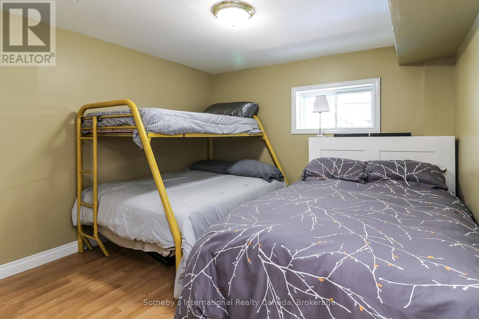 33 Parkwood Drive, Wasaga Beach, Ontario  L9Z 2T2 - Photo 26 - S12801442