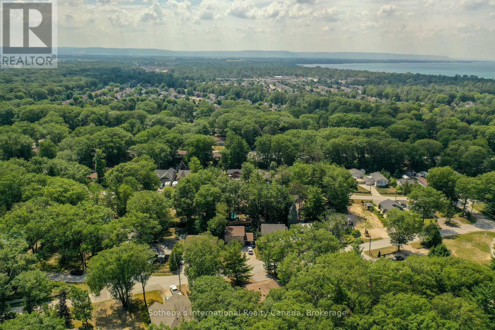 33 Parkwood Drive, Wasaga Beach, Ontario  L9Z 2T2 - Photo 44 - S12801442