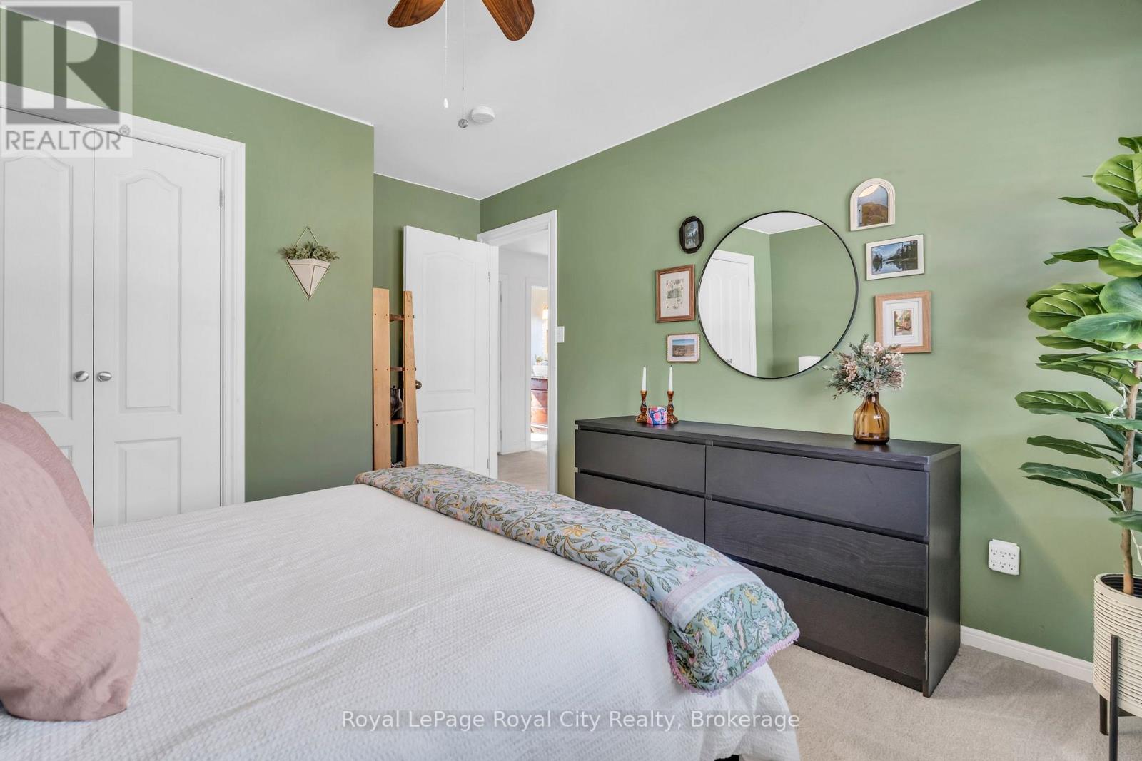 1548 Troika Court, Mississauga, Ontario  L5J 4C4 - Photo 24 - W12801398