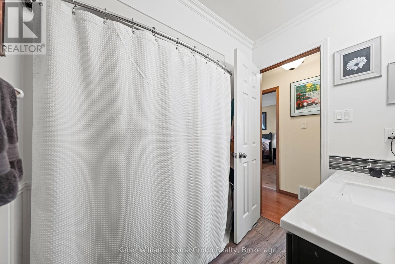 423 King Street E, Wellington North, Ontario  N0G 2L2 - Photo 24 - X12801478