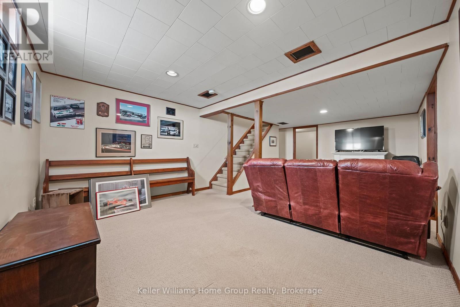 423 King Street E, Wellington North, Ontario  N0G 2L2 - Photo 25 - X12801478