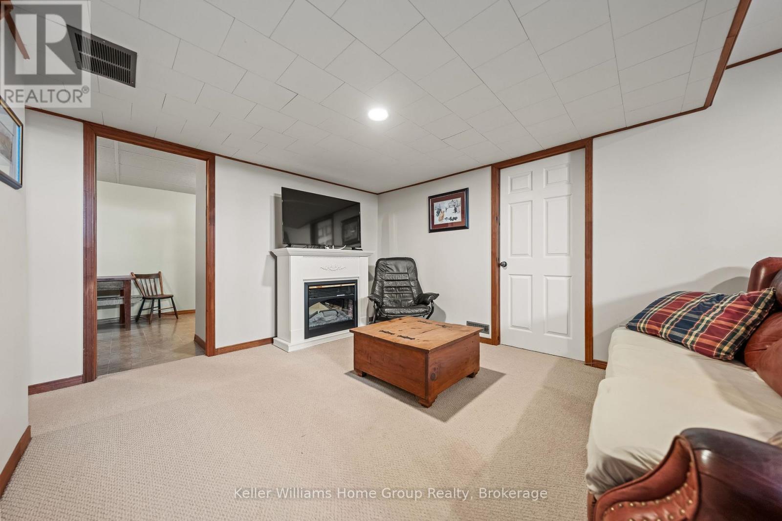 423 King Street E, Wellington North, Ontario  N0G 2L2 - Photo 26 - X12801478