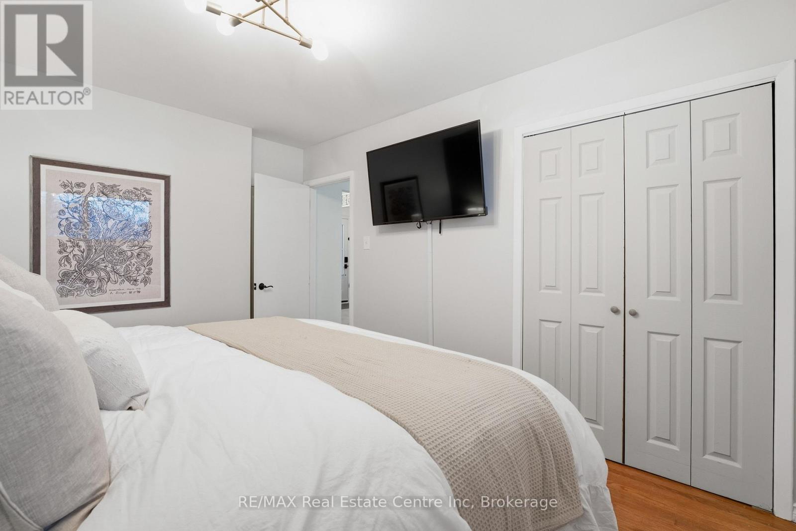 154 Waverley Drive, Guelph, Ontario  N1E 1H2 - Photo 10 - X12801510