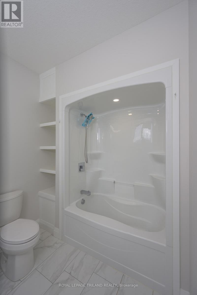 4142 Campbell Street N, London South, Ontario  N6P 0H5 - Photo 26 - X12801424