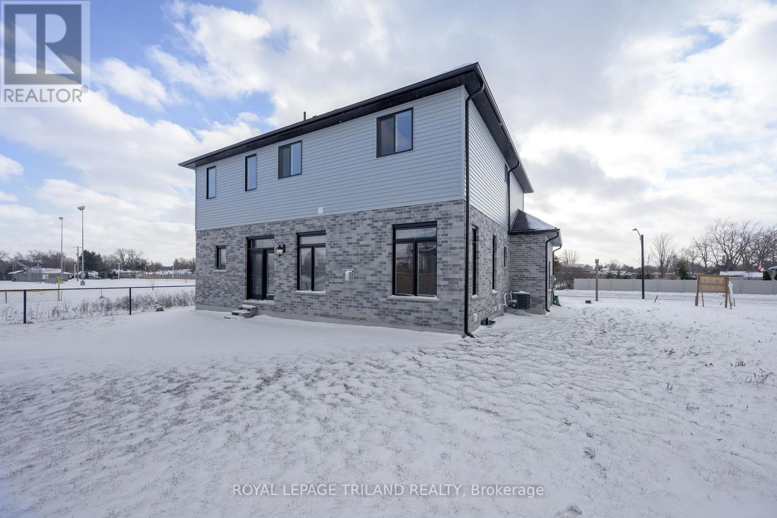 4142 Campbell Street N, London South, Ontario  N6P 0H5 - Photo 3 - X12801424