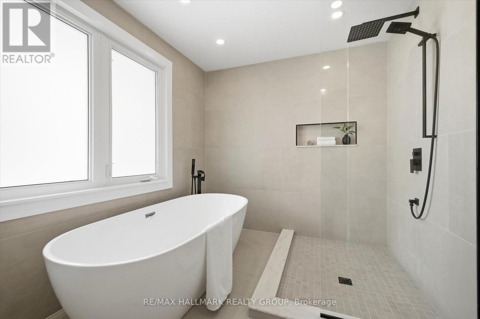 26 Florette Street, Ottawa, Ontario  K1J 7L4 - Photo 16 - X12801420