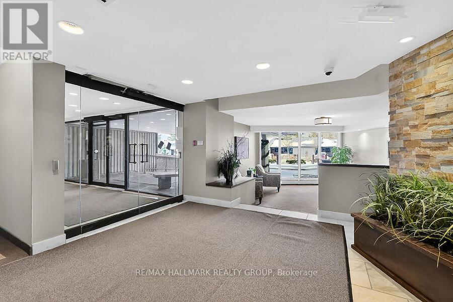 2505 - 1171 Ambleside Drive, Ottawa, Ontario  K2B 8E1 - Photo 2 - X12801466