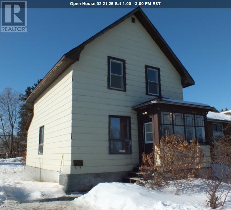 611 Vickers ST, Thunder Bay, Ontario