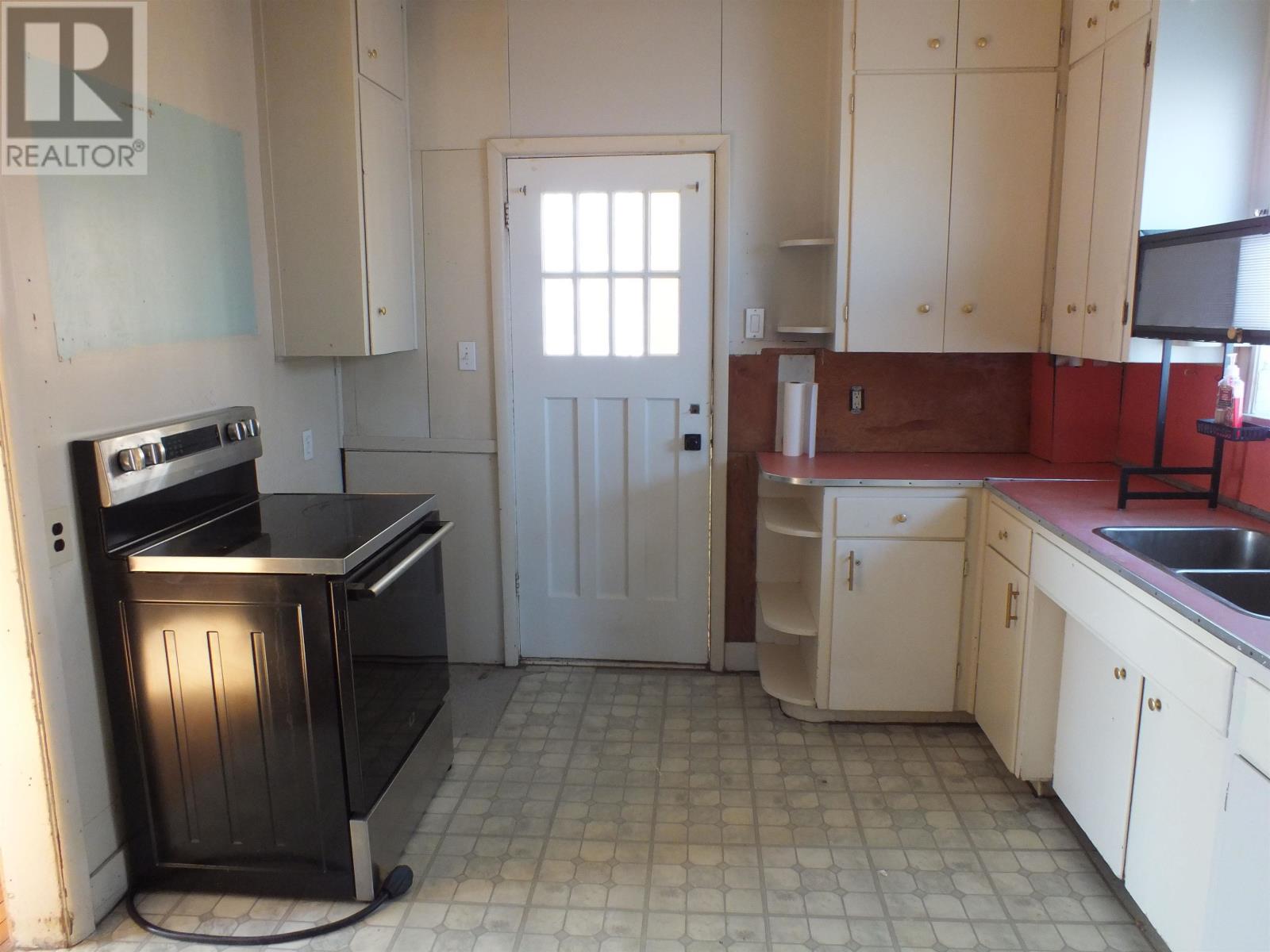 611 Vickers St, Thunder Bay, Ontario  P7C 4B6 - Photo 12 - TB2600253