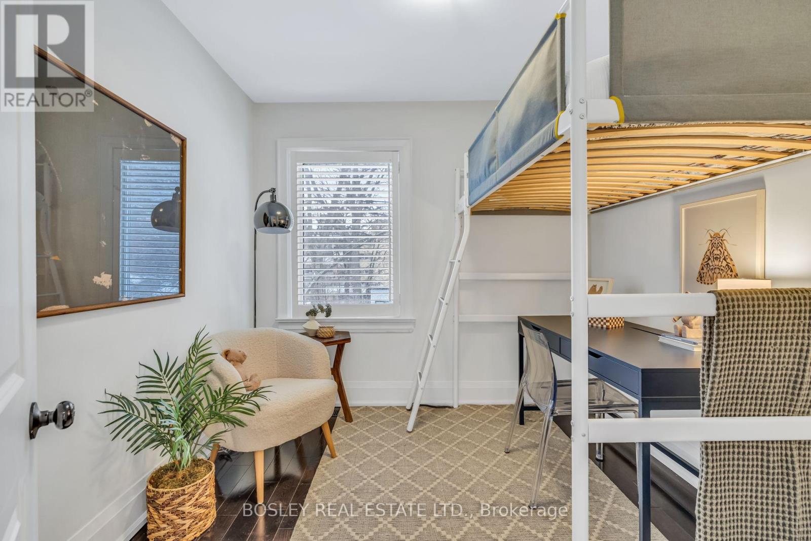 19 Thursfield Crescent, Toronto, Ontario  M4G 2N4 - Photo 22 - C12797194