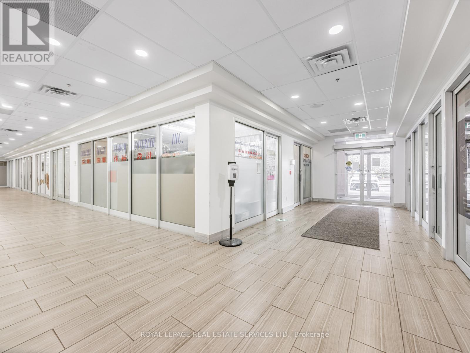 35b - 7378 Yonge Street, Vaughan, Ontario  L4J 8J1 - Photo 5 - N12589042