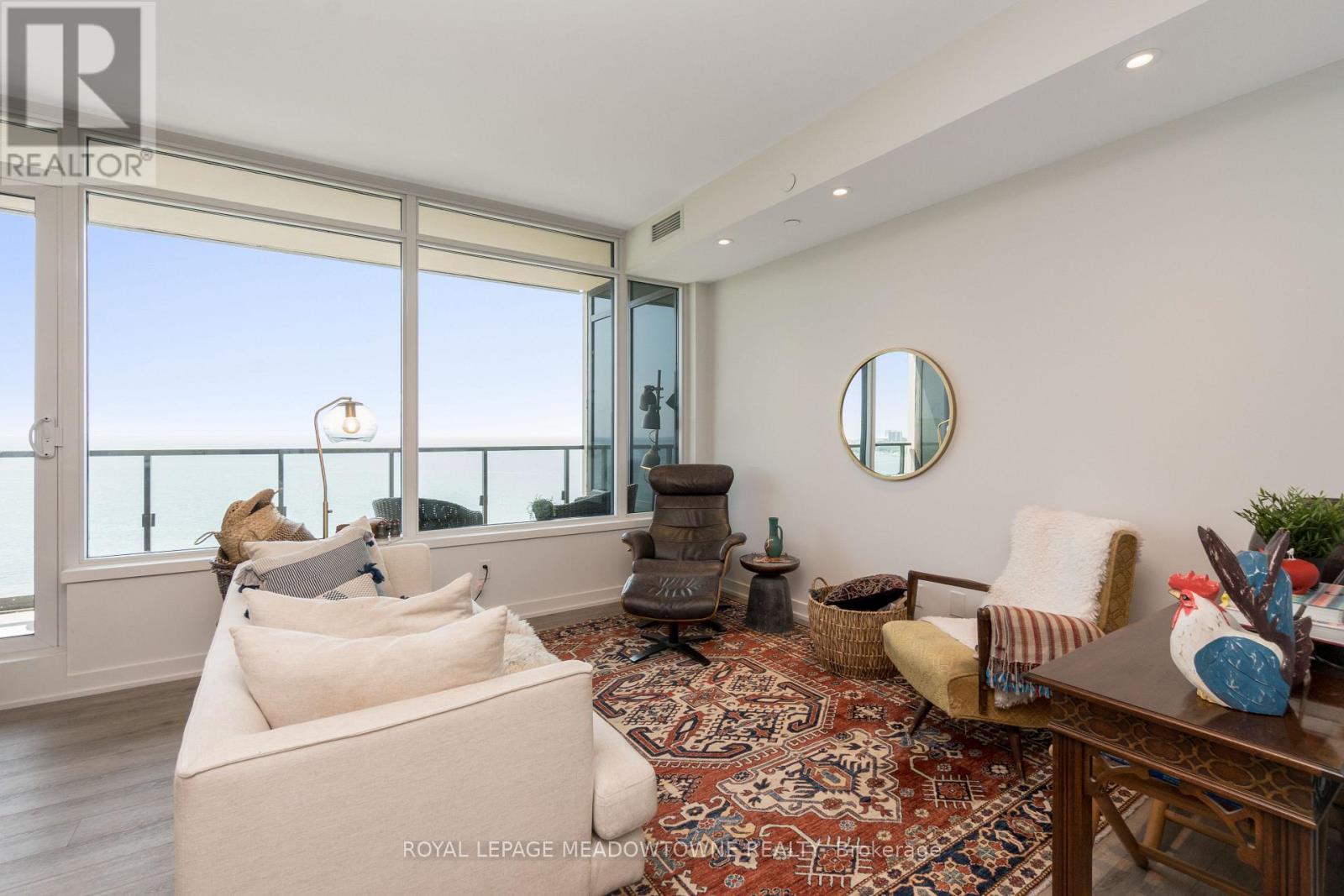 2307 - 1926 Lake Shore Boulevard W, Toronto, Ontario  M6S 1A1 - Photo 2 - W12750870