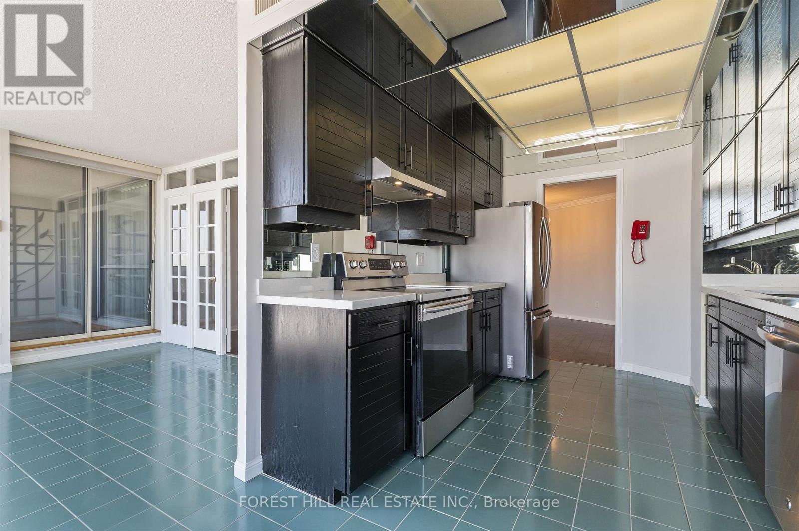 2305 - 85 SKYMARK DRIVE Toronto (Hillcrest Village), ON M2H 3P2