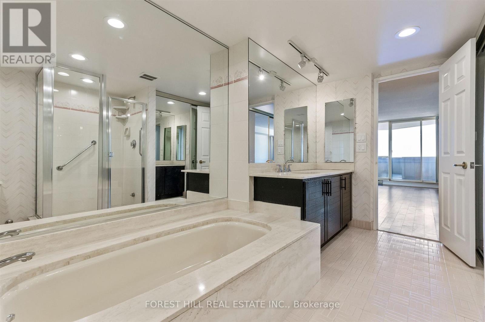 2305 - 85 SKYMARK DRIVE Toronto (Hillcrest Village), ON M2H 3P2