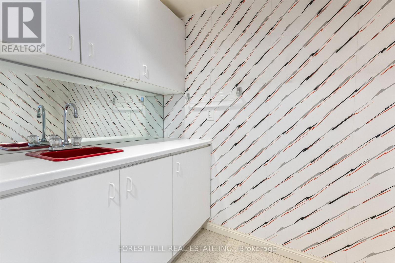 2305 - 85 SKYMARK DRIVE Toronto (Hillcrest Village), ON M2H 3P2