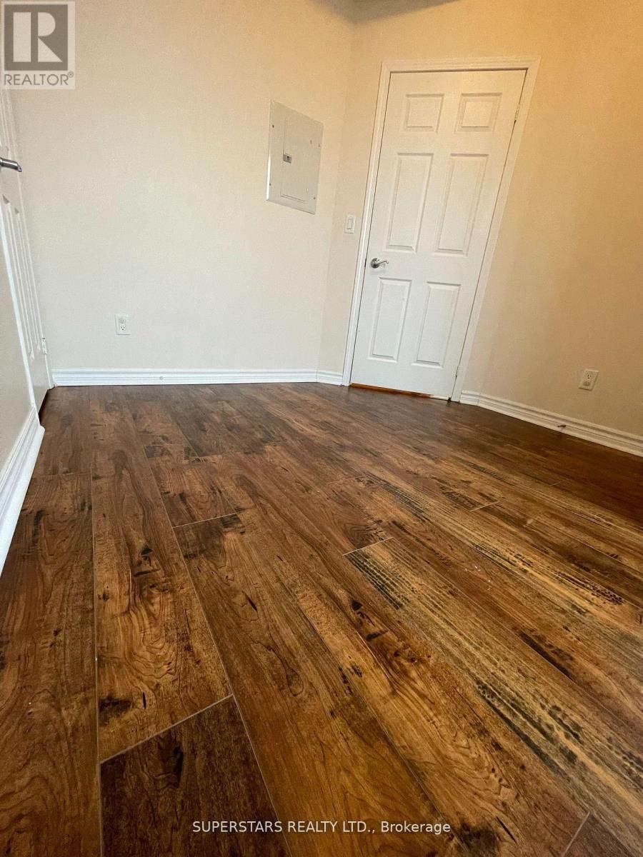 2010 - 18 Holmes Avenue, Toronto, Ontario  M2N 0E1 - Photo 15 - C12801388