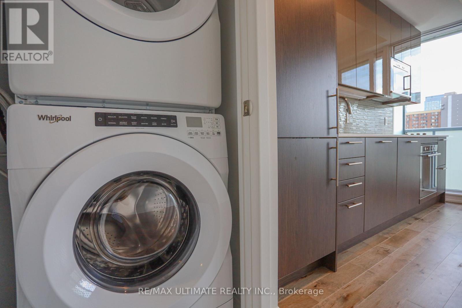 1101 - 403 Church Street, Toronto, Ontario  M5B 1L6 - Photo 16 - C12801392