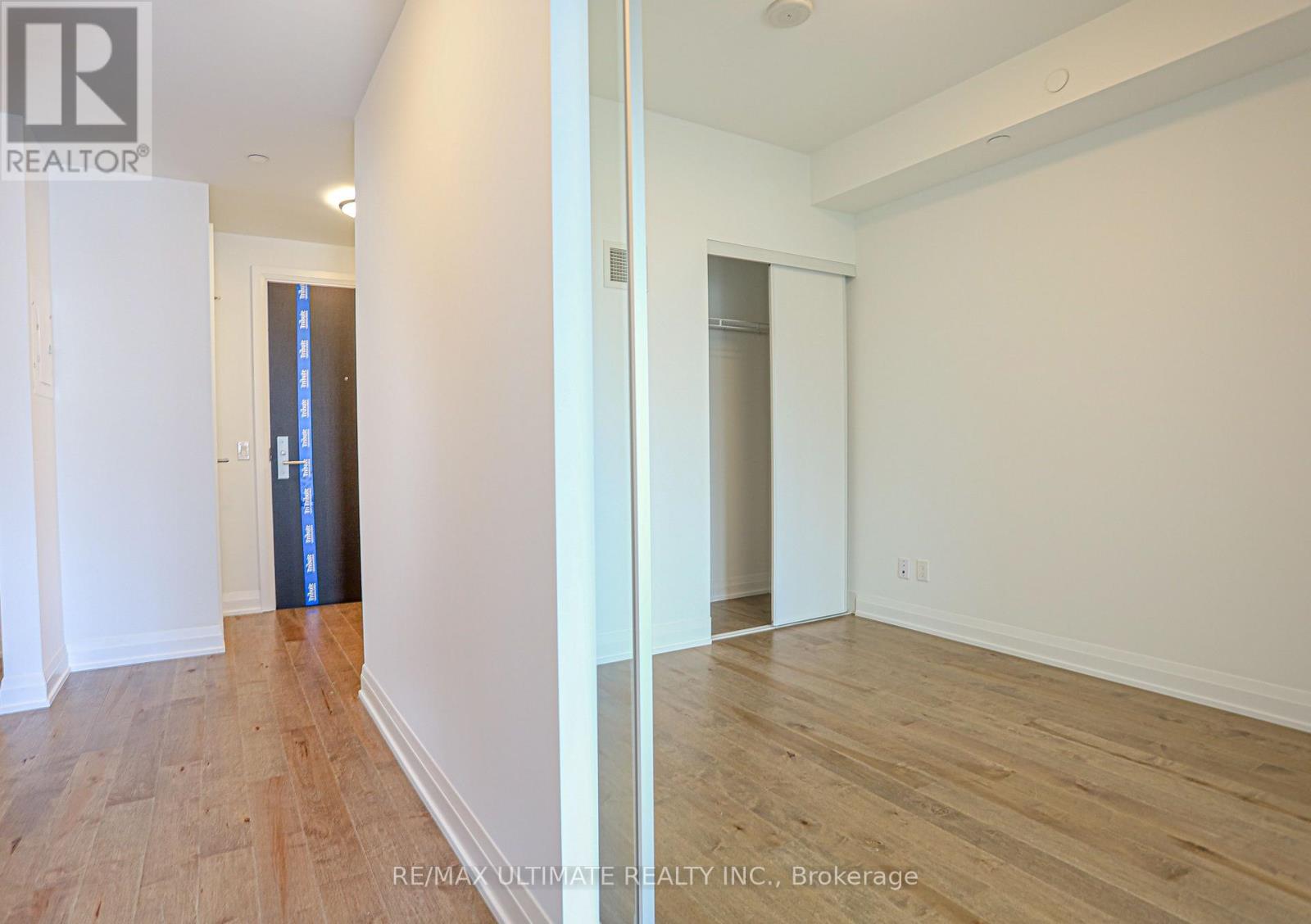 1101 - 403 Church Street, Toronto, Ontario  M5B 1L6 - Photo 8 - C12801392