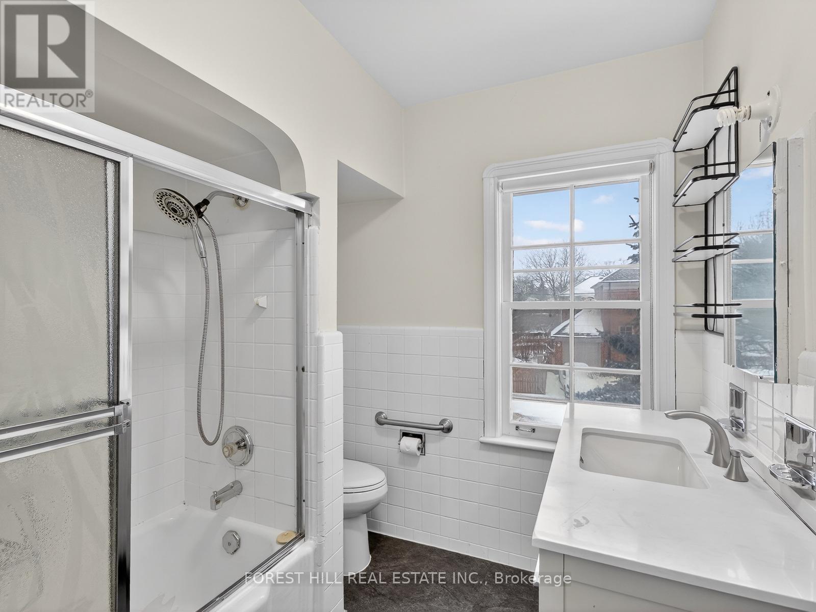 3 Westover Hill Road, Toronto, Ontario  M6C 3J3 - Photo 14 - C12801410