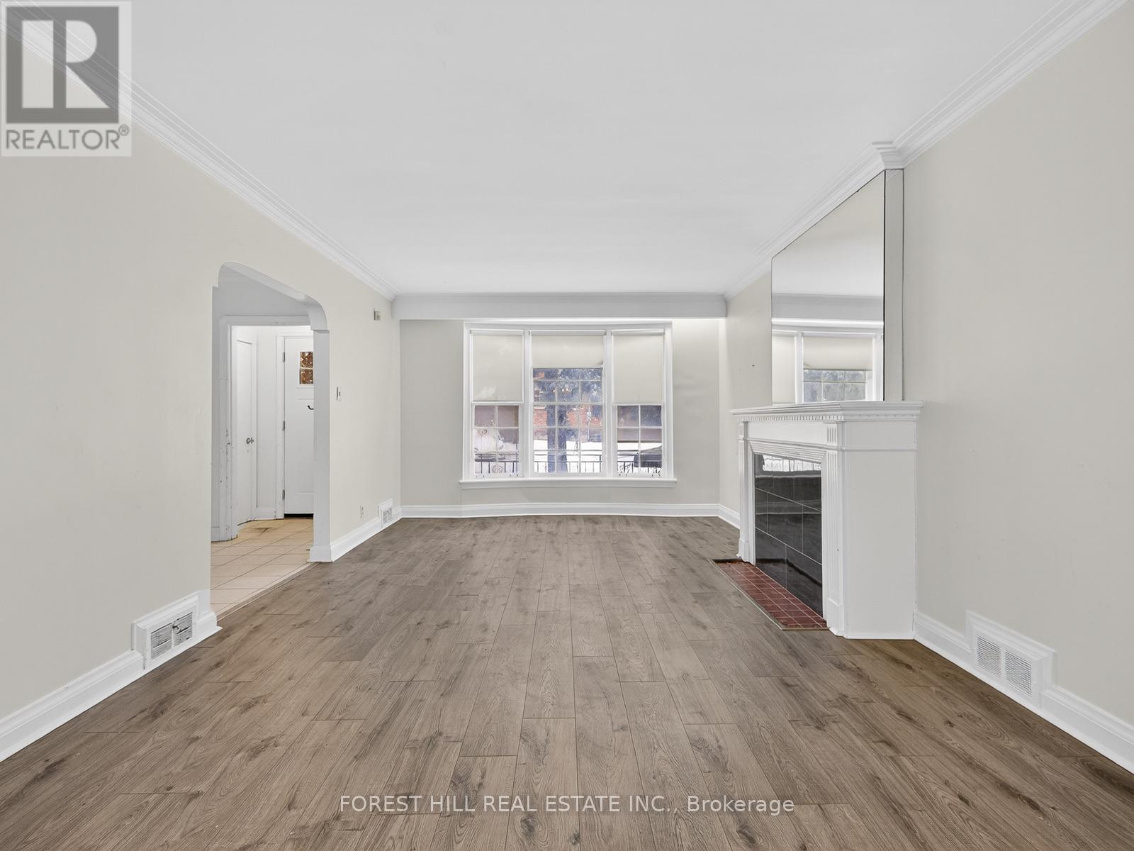 3 Westover Hill Road, Toronto, Ontario  M6C 3J3 - Photo 5 - C12801410