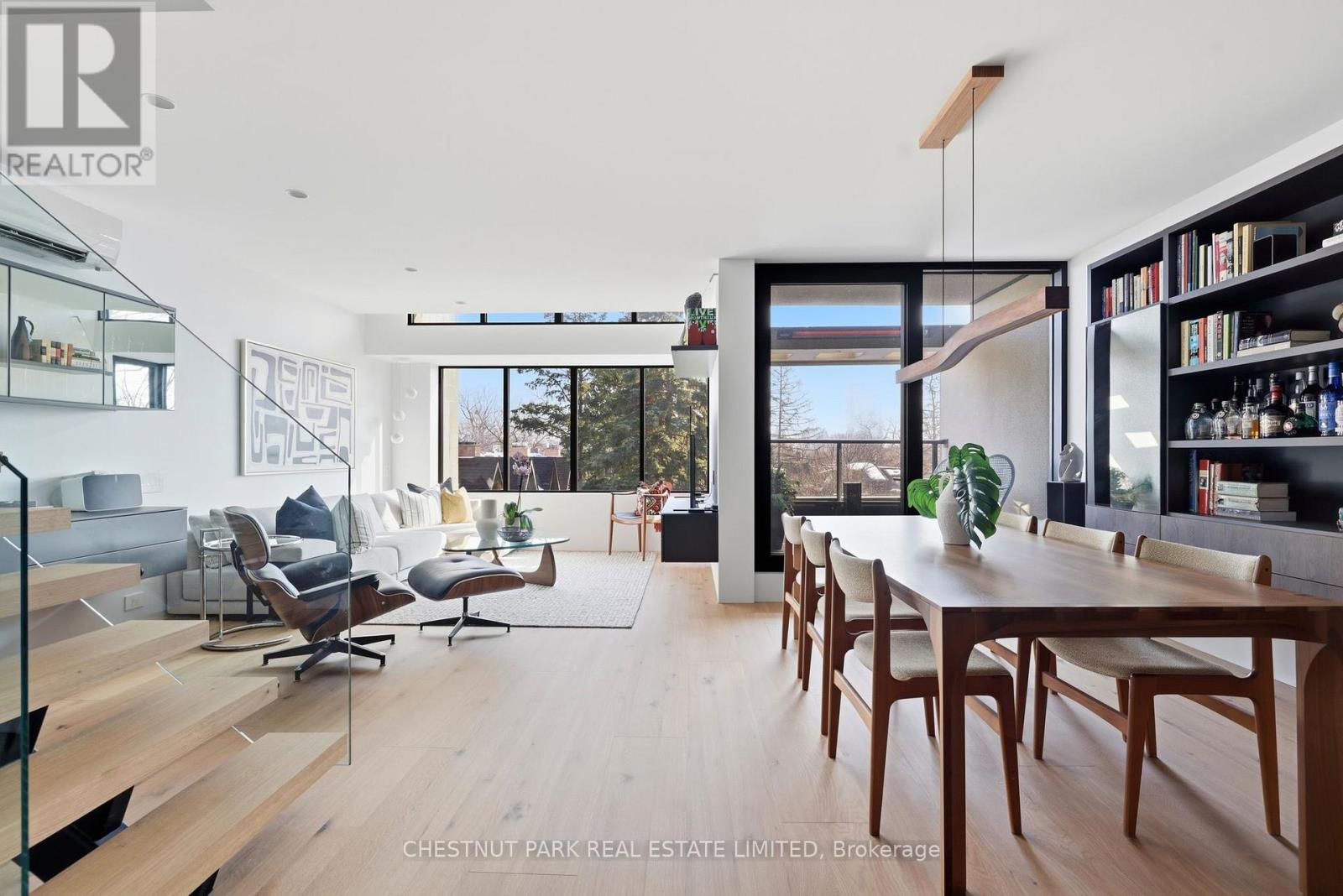 327 - 40 OAKLANDS AVENUE, Toronto, Ontario