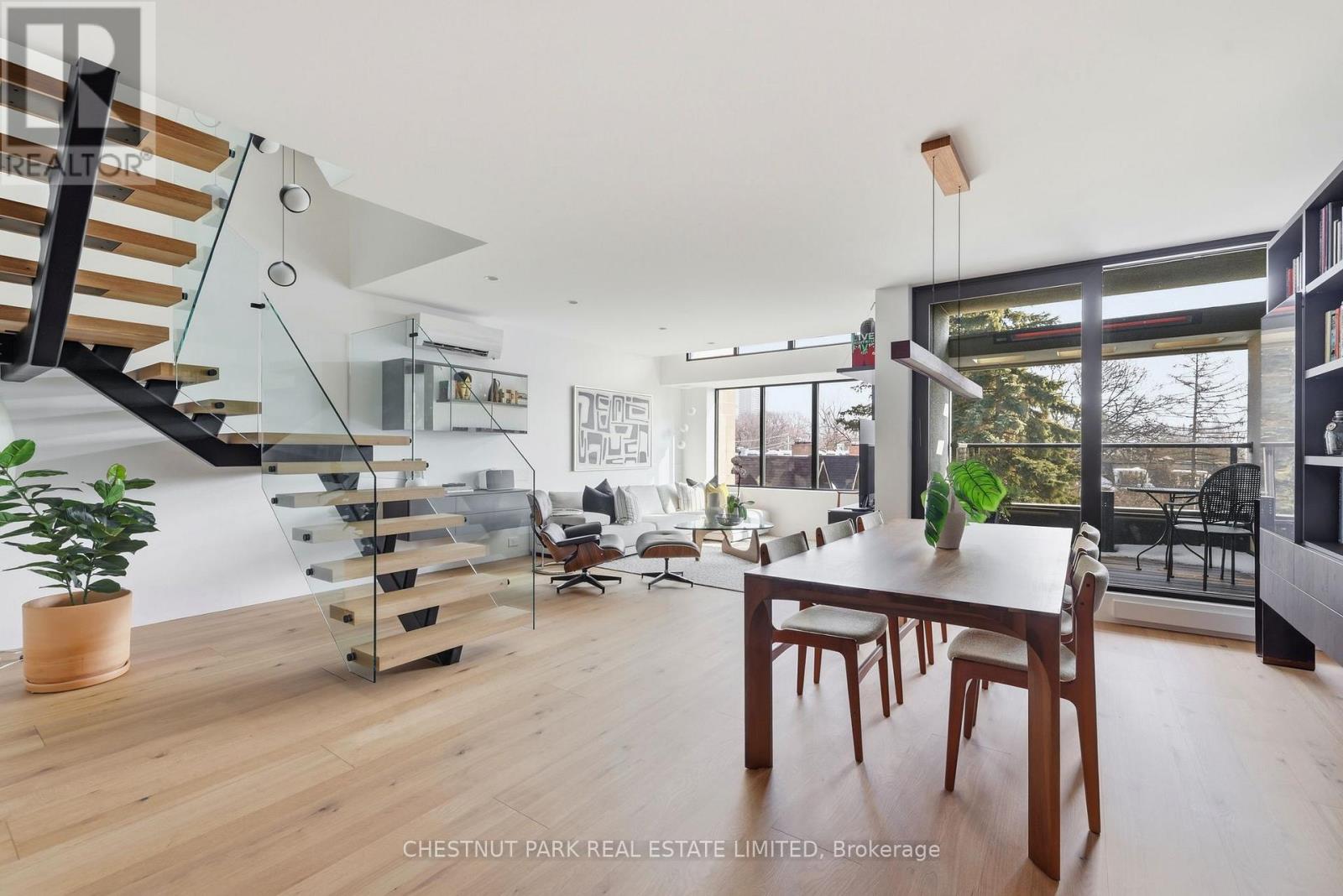 327 - 40 Oaklands Avenue, Toronto, Ontario  M4V 2Z3 - Photo 5 - C12801464