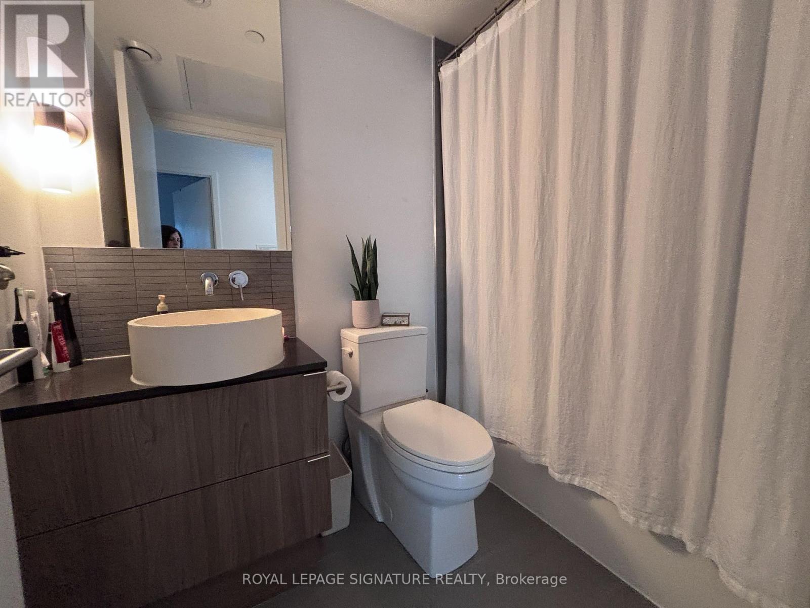 208 - 161 Roehampton Avenue, Toronto, Ontario  M4P 1P9 - Photo 15 - C12801468