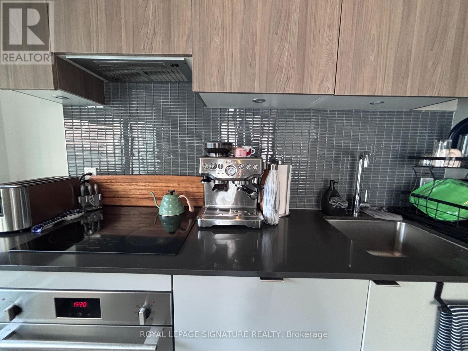 208 - 161 Roehampton Avenue, Toronto, Ontario  M4P 1P9 - Photo 9 - C12801468