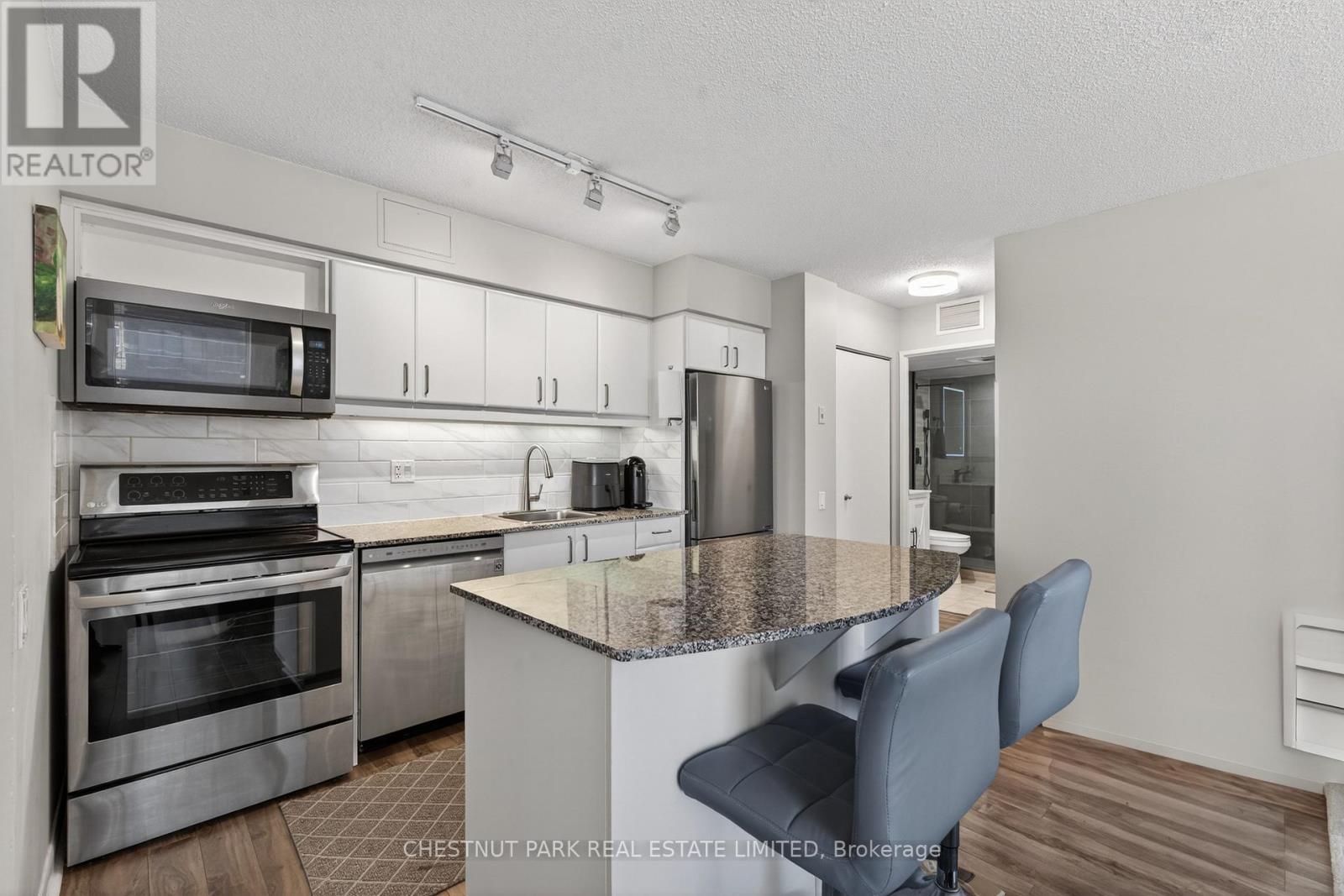 506 - 33 Sheppard Avenue E, Toronto, Ontario  M2N 7K1 - Photo 6 - C12801492