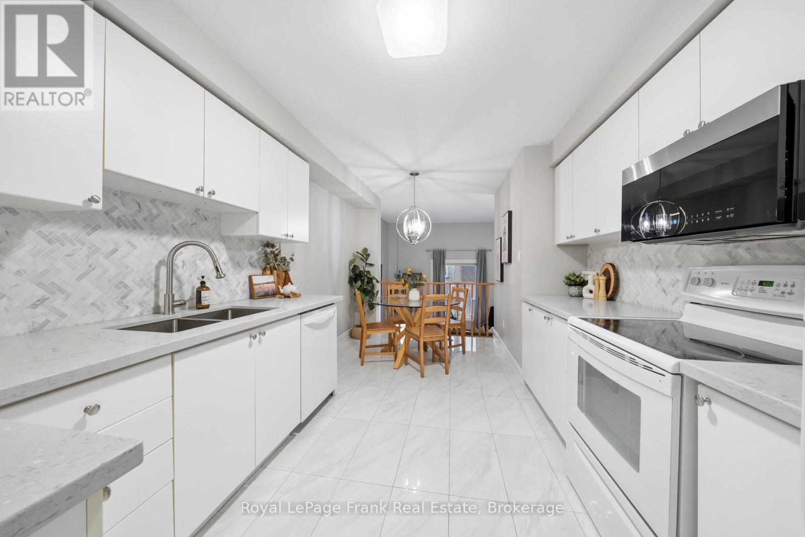 11 - 1995 Pinegrove Avenue, Pickering, Ontario  L1V 6W4 - Photo 18 - E12801452