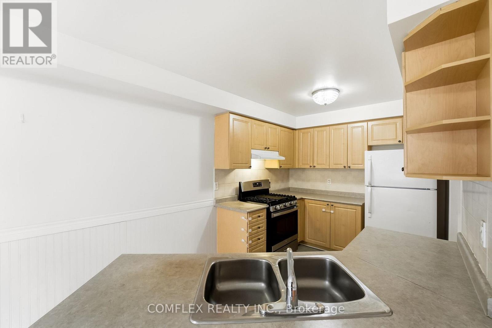 16 Barkdale Way, Whitby, Ontario  L1N 0E9 - Photo 17 - E12801528