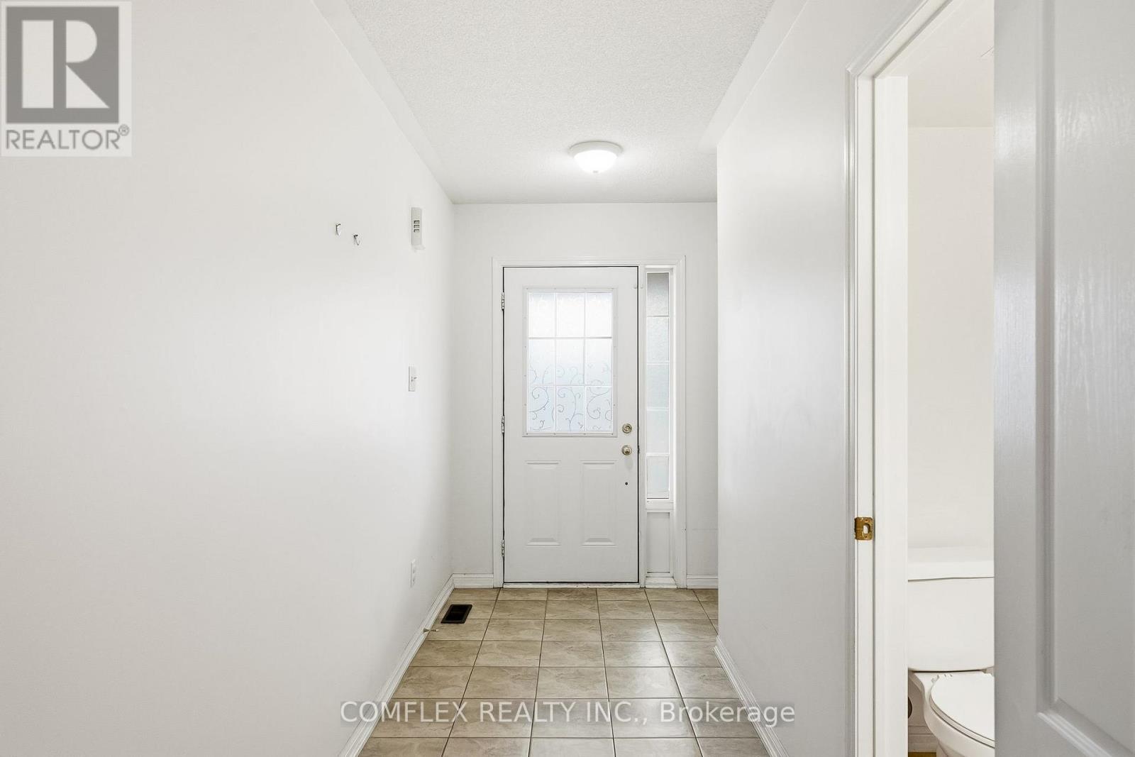 16 Barkdale Way, Whitby, Ontario  L1N 0E9 - Photo 8 - E12801528