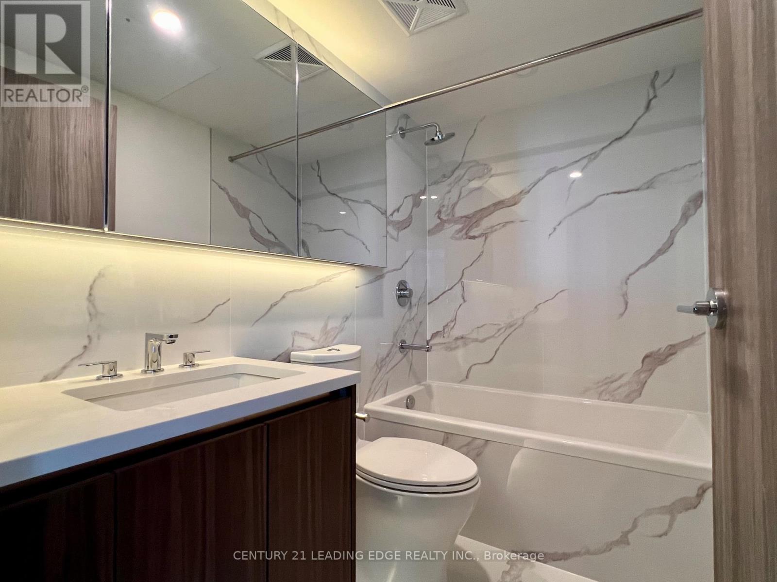 7103 - 3 Concord City Place Way, Toronto, Ontario  M5V 0X4 - Photo 12 - C12767096