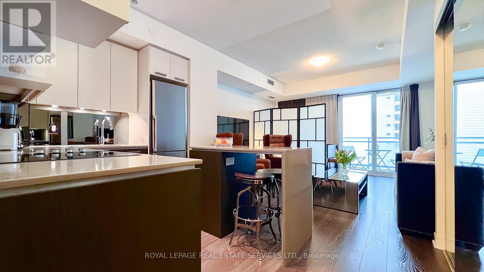 1116 - 1830 Bloor Street W, Toronto, Ontario  M6P 0A2 - Photo 9 - W12800122