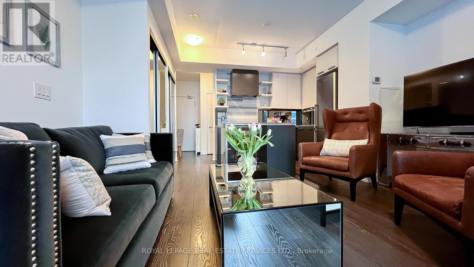 1116 - 1830 Bloor Street W, Toronto, Ontario  M6P 0A2 - Photo 4 - W12800122