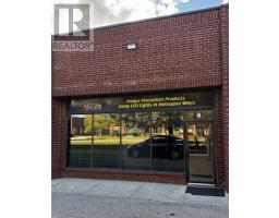 4 - 9 CASTER AVENUE, Vaughan, Ontario