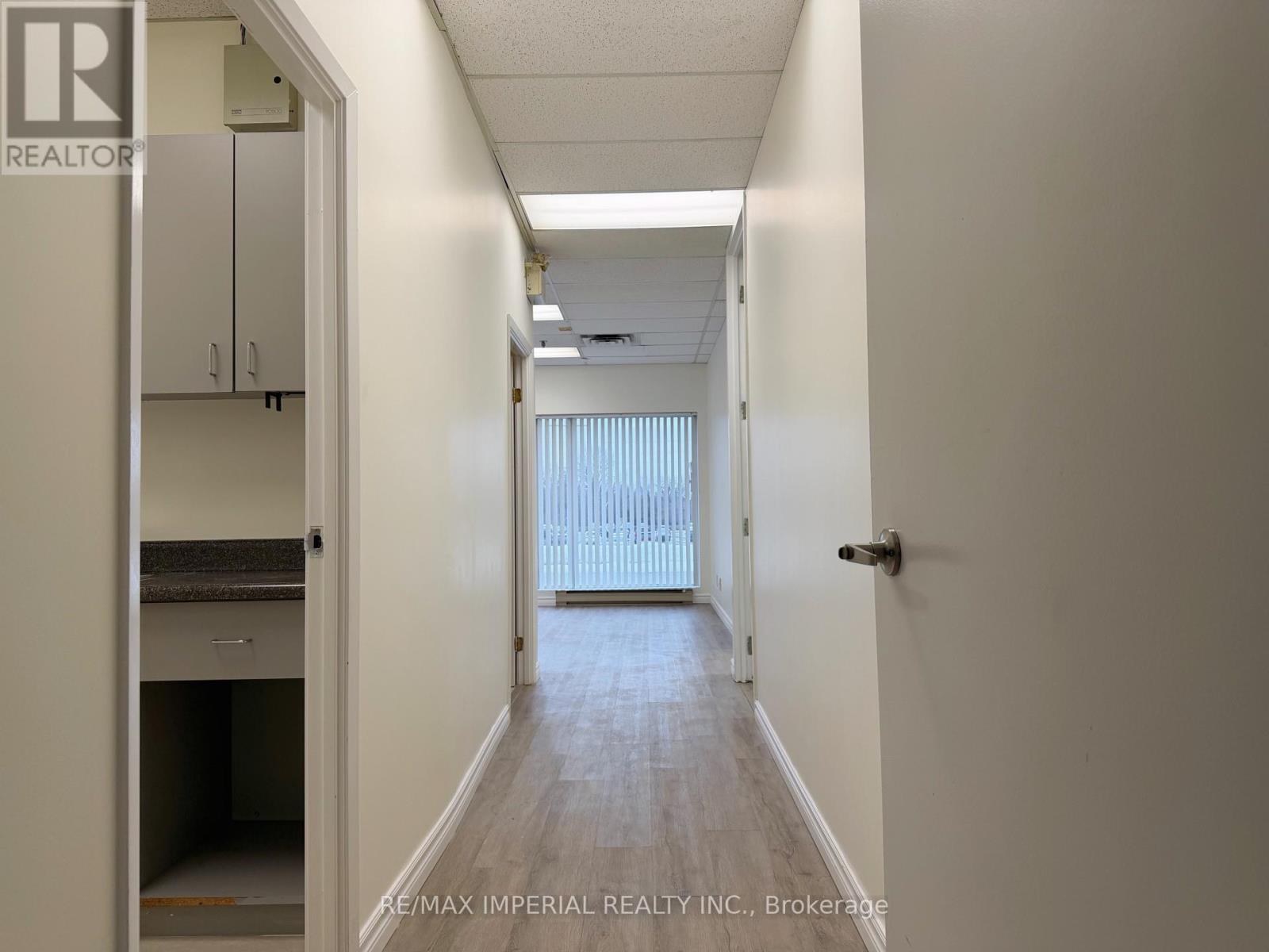 13 - 240 Viceroy Road, Vaughan, Ontario  L4K 3N9 - Photo 12 - N12801426