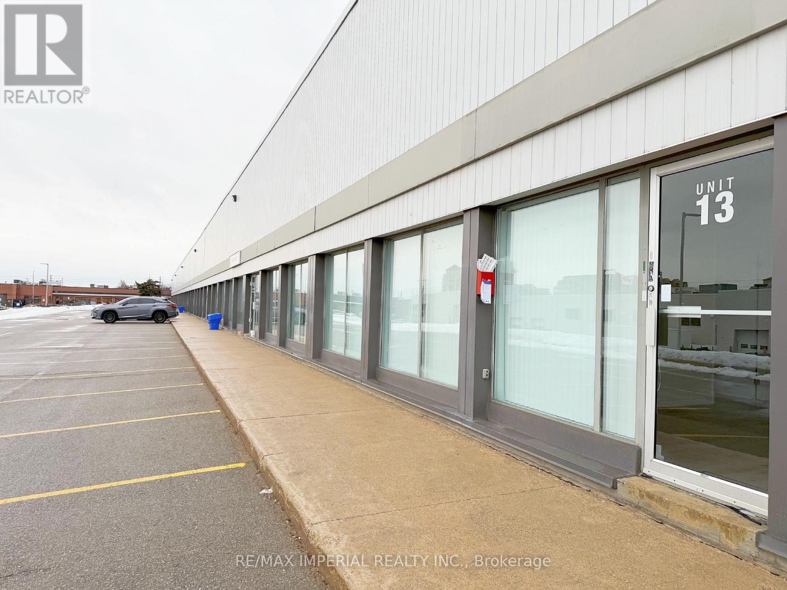 13 - 240 Viceroy Road, Vaughan, Ontario  L4K 3N9 - Photo 2 - N12801426