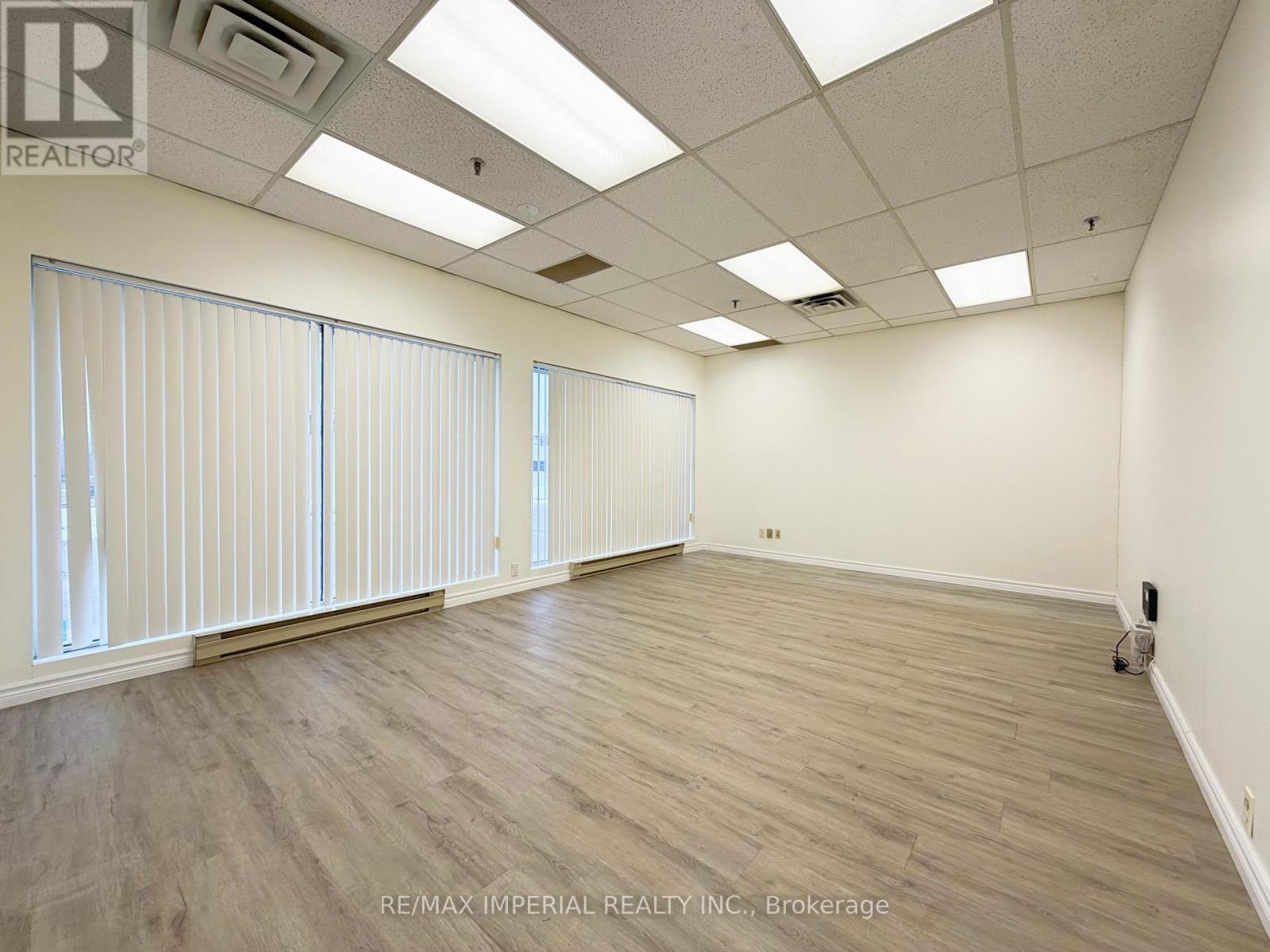 13 - 240 Viceroy Road, Vaughan, Ontario  L4K 3N9 - Photo 6 - N12801426