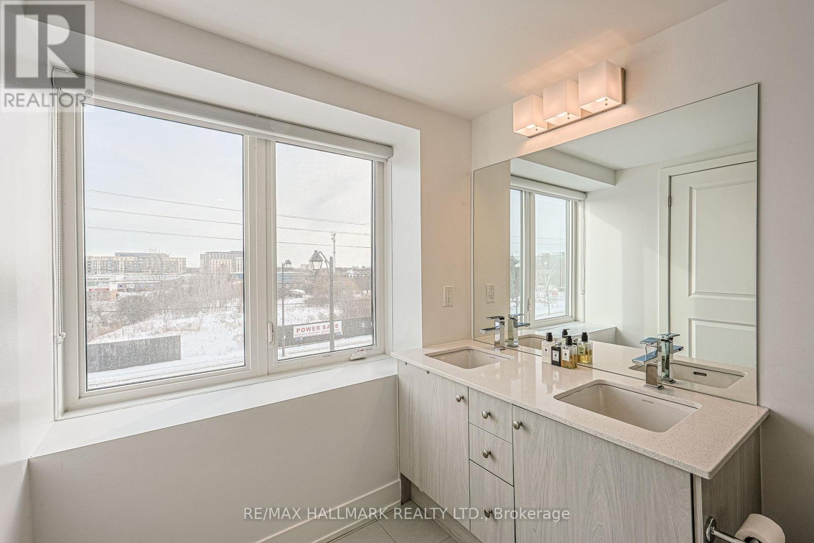 5500 Main Street, Whitchurch-Stouffville, Ontario  L4A 4W8 - Photo 26 - N12801482