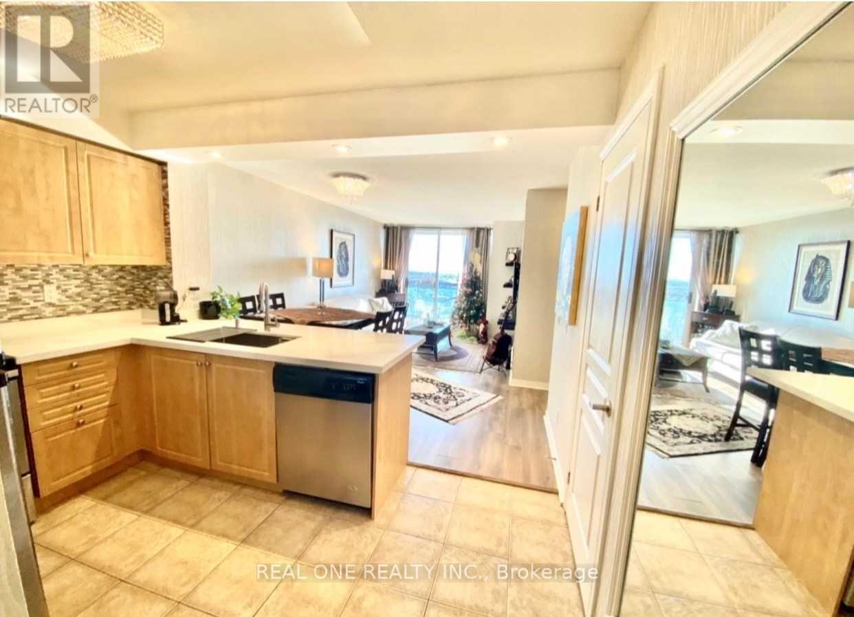 1203 - 310 Red Maple Road, Richmond Hill, Ontario  L4C 0T7 - Photo 5 - N12801498