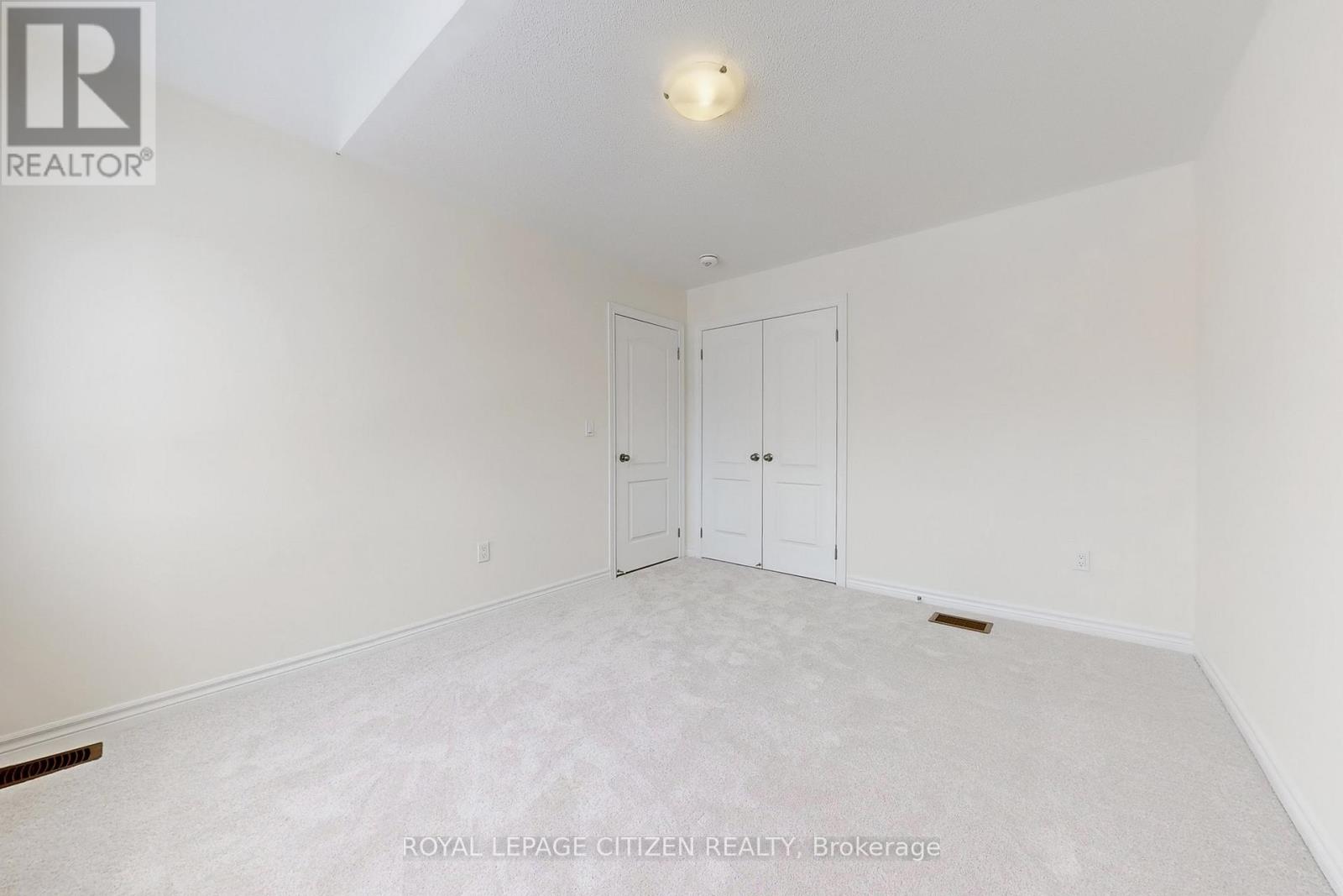 129 Cliff Thompson Crescent, Georgina, Ontario  L0E 1R0 - Photo 23 - N12801520