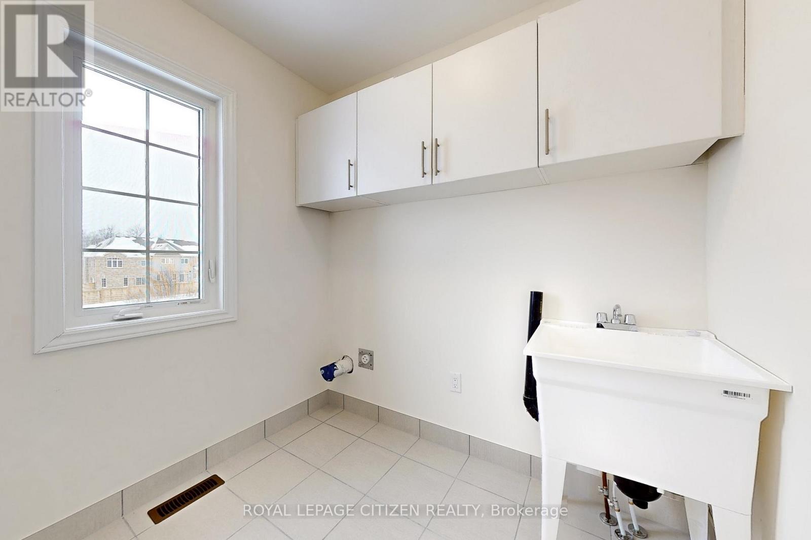 129 Cliff Thompson Crescent, Georgina, Ontario  L0E 1R0 - Photo 34 - N12801520