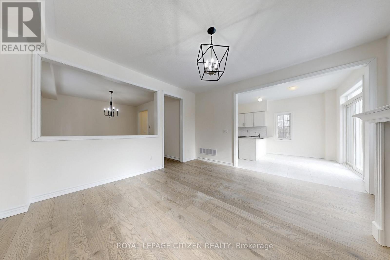 129 Cliff Thompson Crescent, Georgina, Ontario  L0E 1R0 - Photo 6 - N12801520