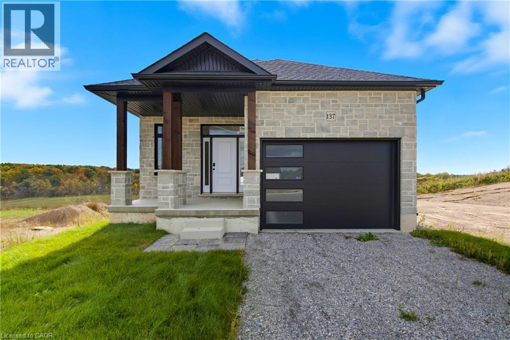 137 Pike Creek Drive, Cayuga, Ontario  N0E 1E0 - Photo 1 - 40806155