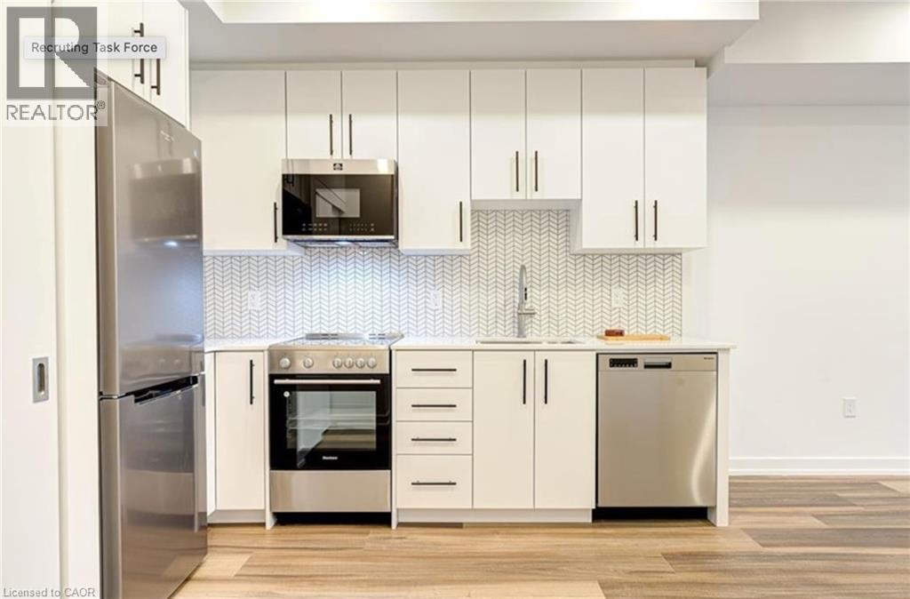 15 Wellington Street Unit# 1707, Kitchener, Ontario  N2G 0E4 - Photo 2 - 40805783